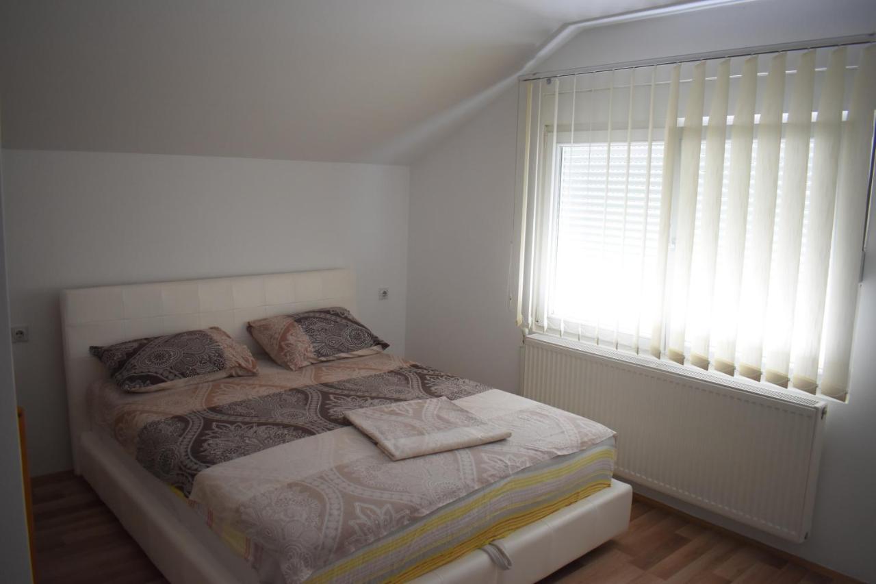 Apartments Holiday Vranje Eksteriør bilde