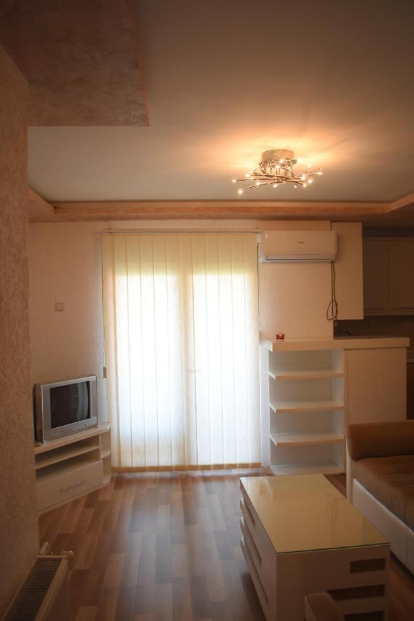 Apartments Holiday Vranje Eksteriør bilde
