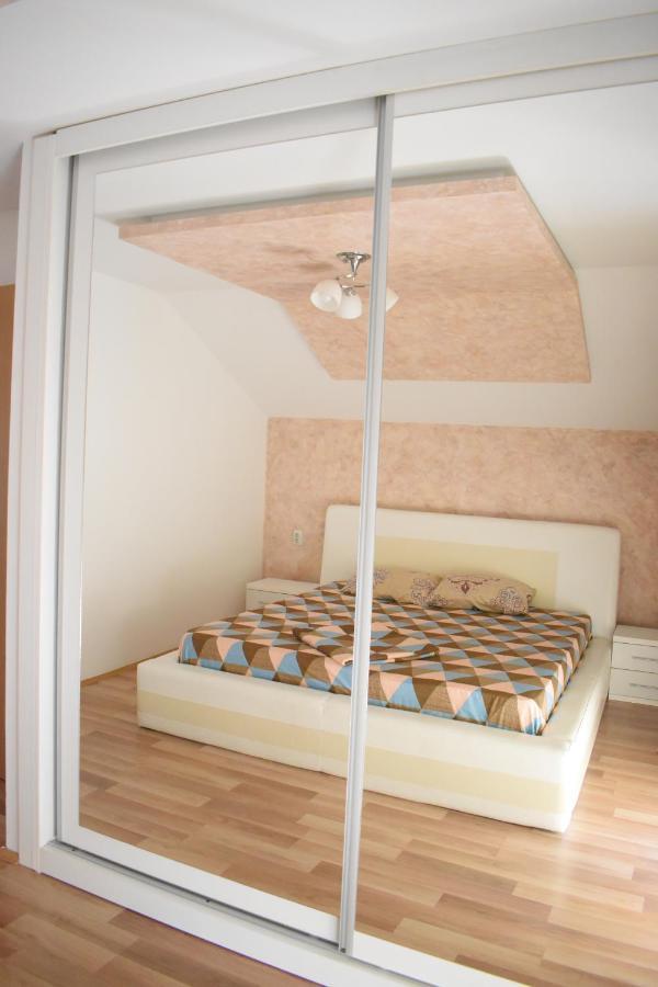 Apartments Holiday Vranje Eksteriør bilde