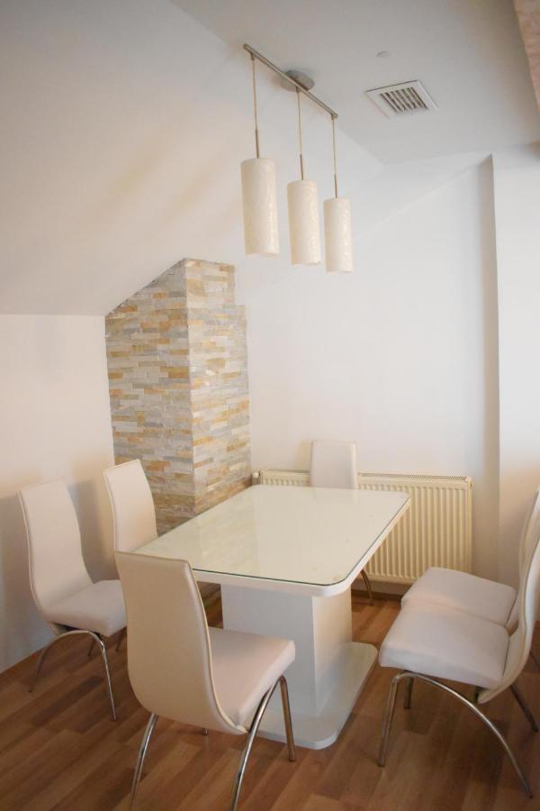 Apartments Holiday Vranje Eksteriør bilde