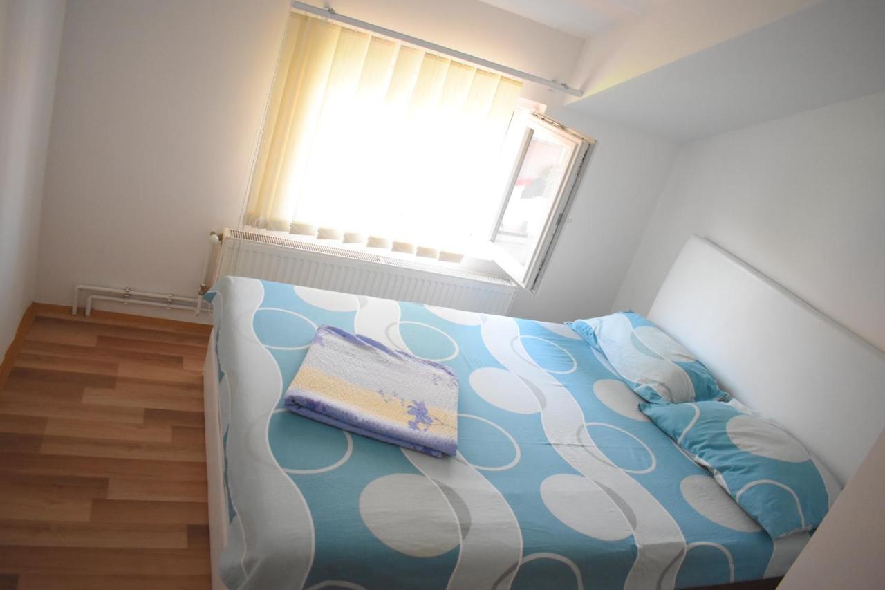 Apartments Holiday Vranje Eksteriør bilde