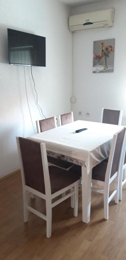 Apartments Holiday Vranje Eksteriør bilde