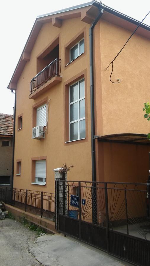 Apartments Holiday Vranje Eksteriør bilde